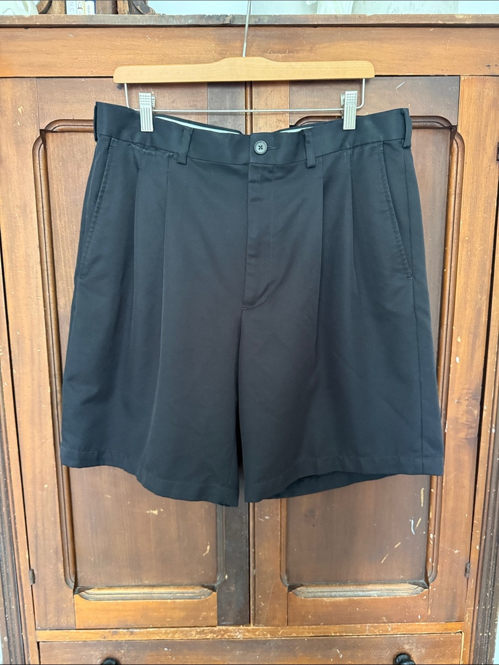PGA Tour Men's Black Flat-Front Golf Shorts